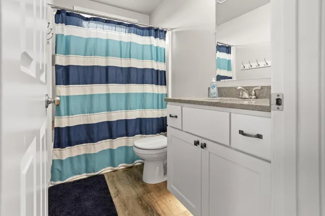 $599,900 | 7471 16th Street South, Fargo, ND 58104