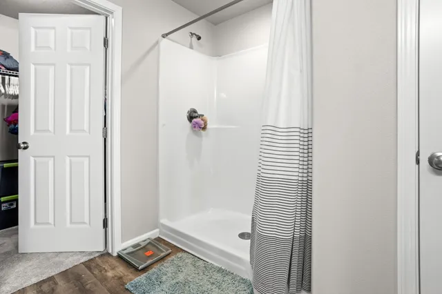 $599,900 | 7471 16th Street South, Fargo, ND 58104