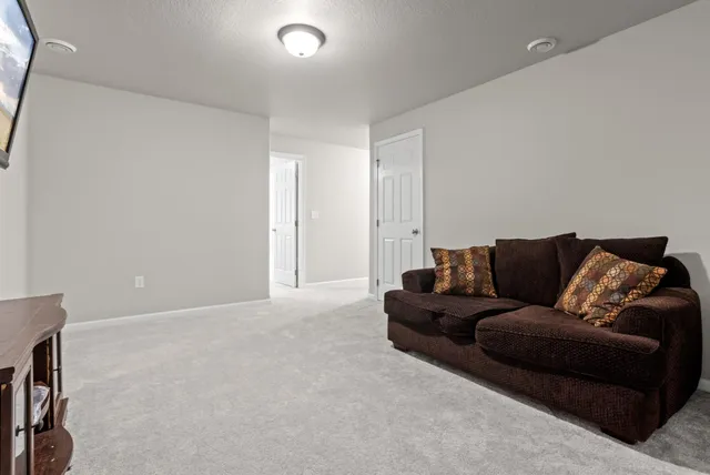 $599,900 | 7471 16th Street South, Fargo, ND 58104