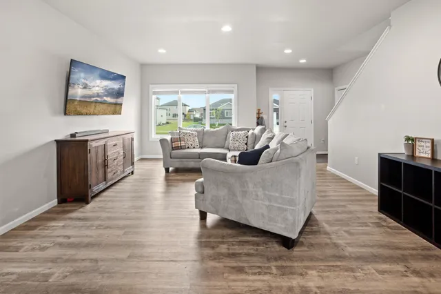 $599,900 | 7471 16th Street South, Fargo, ND 58104