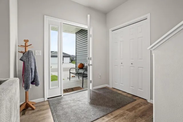 $599,900 | 7471 16th Street South, Fargo, ND 58104