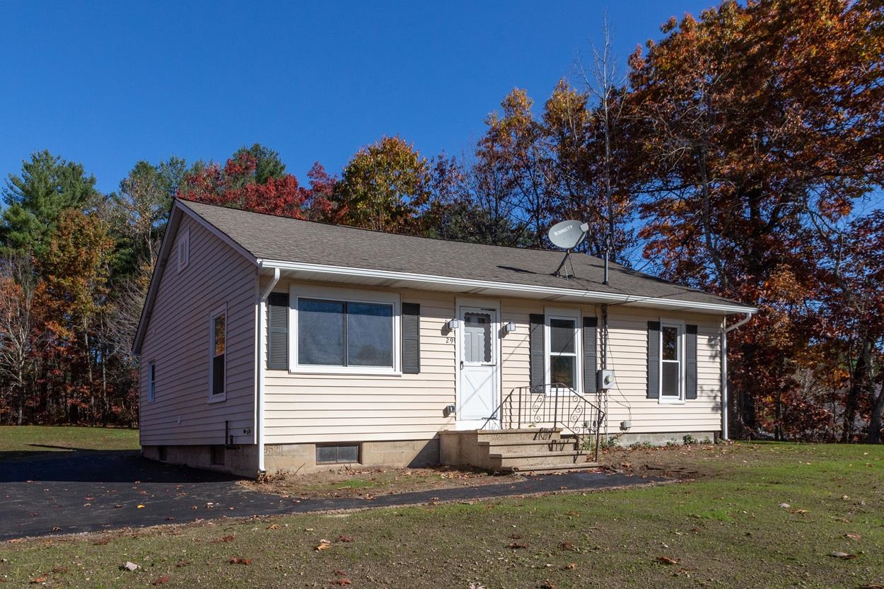 29 Amherst Road Merrimack, NH 03054 - Photo 2 of 31