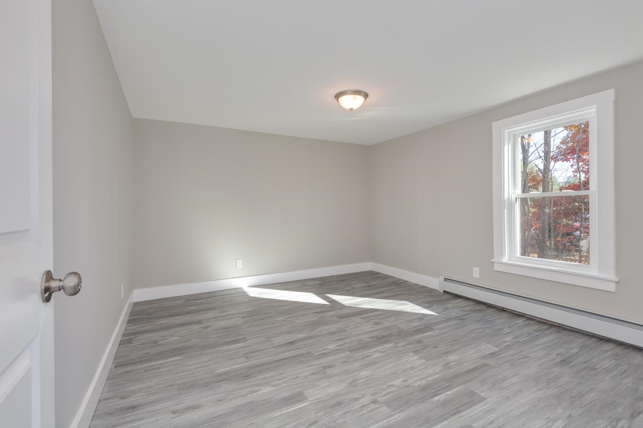 29 Amherst Road Merrimack, NH 03054 - Photo 27 of 31
