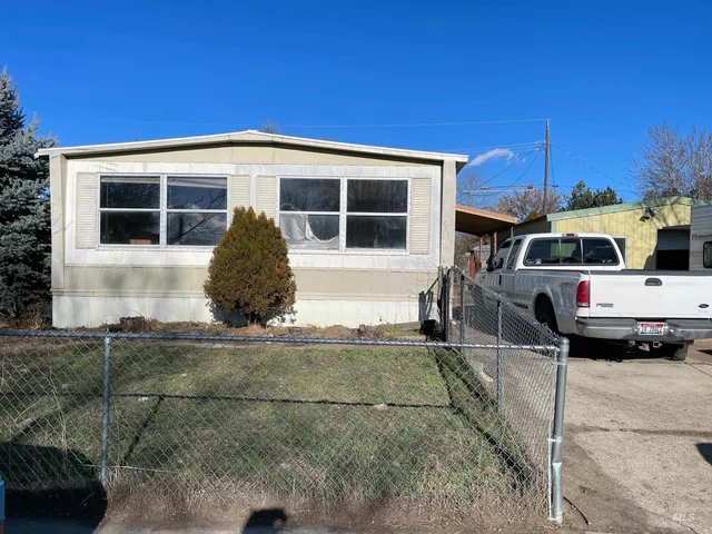 $175,000 | 2445 South Mobile Drive, Boise, ID 83709