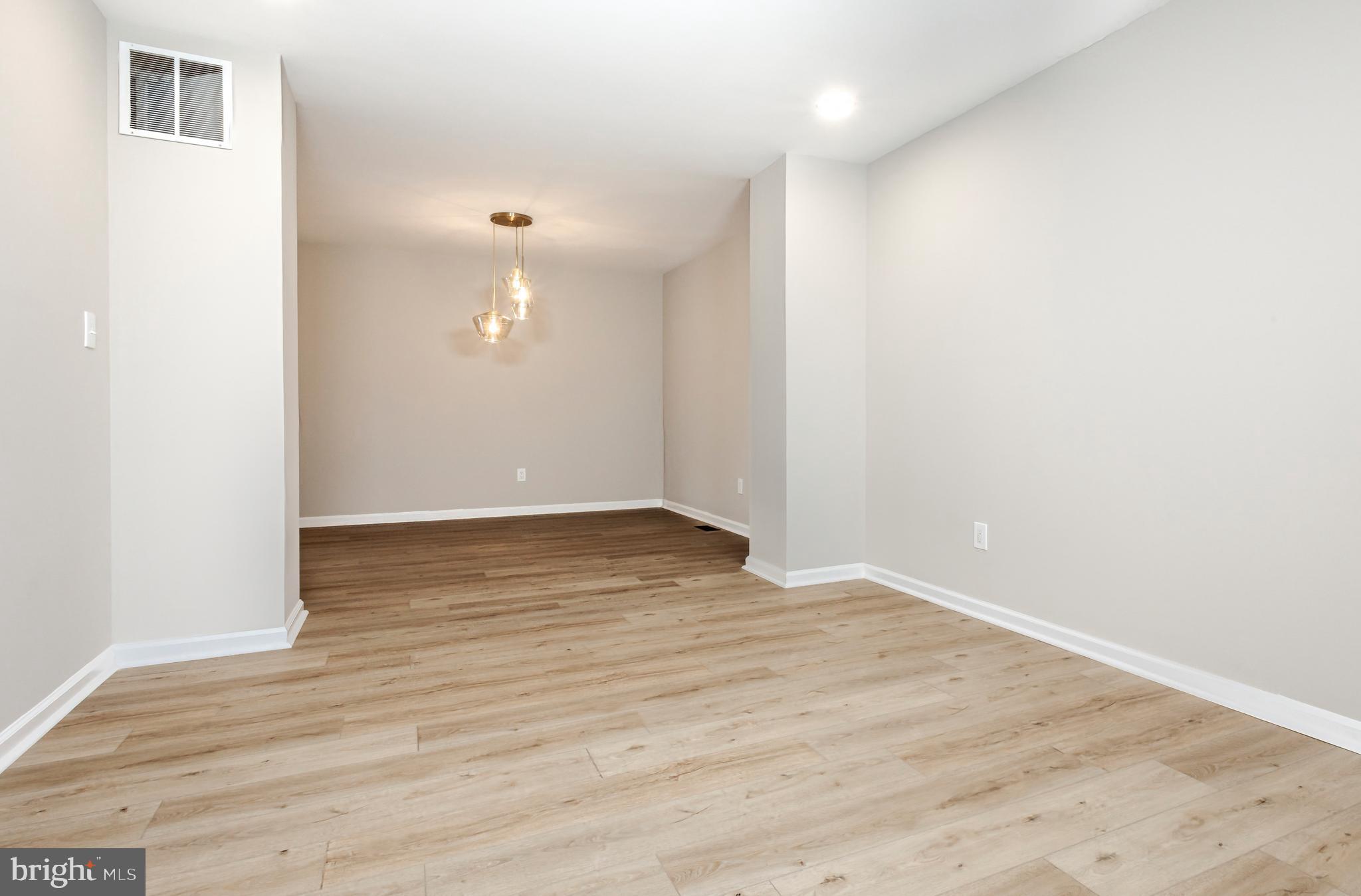 1502 Coventry Way Mount Laurel, NJ 08054 - Photo 4 of 22