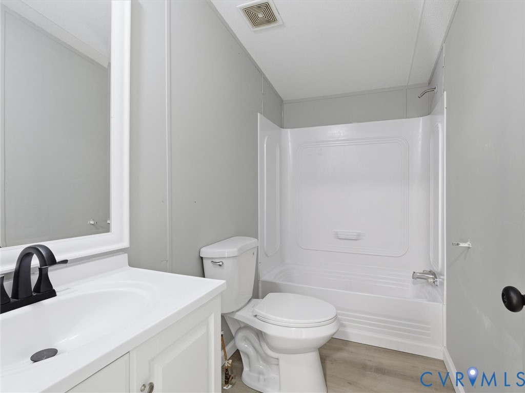 178 Lindsay Road Pamplin, VA 23958 - Photo 19 of 27 2nd full bath has been renovated