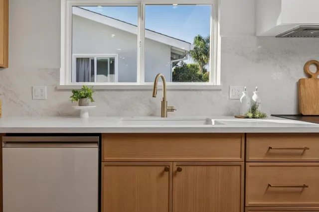 $1,498,000 | 847 Arguello Boulevard, Pacifica, CA 94044