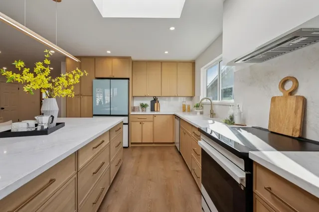 $1,498,000 | 847 Arguello Boulevard, Pacifica, CA 94044