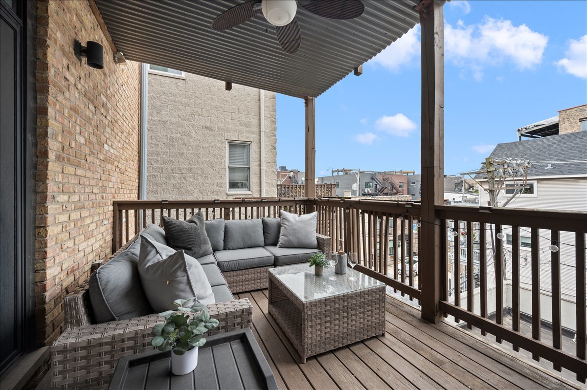 636 North Racine Avenue, Unit 3S Chicago, IL 60642 - Photo 22 of 25