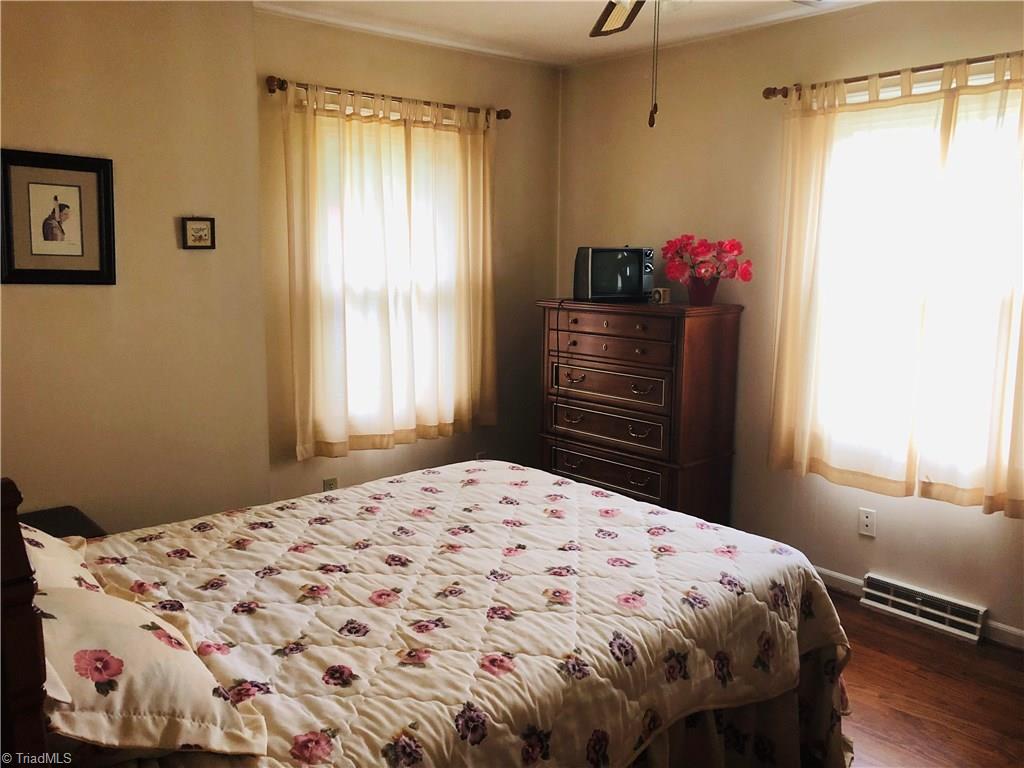 2408 Timberlake Avenue High Point, NC 27265 - Photo 10 of 14 2nd Bedroom