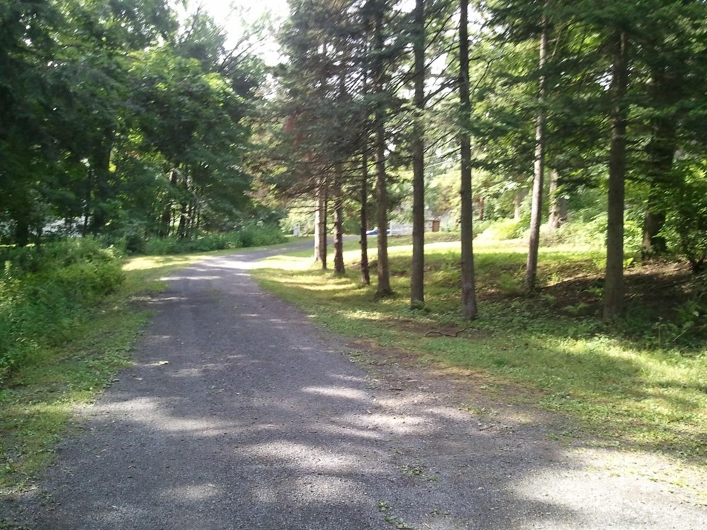 138 Mountain Road Wilbraham, MA 01095 - Photo 4 of 30 Gallery Image 4