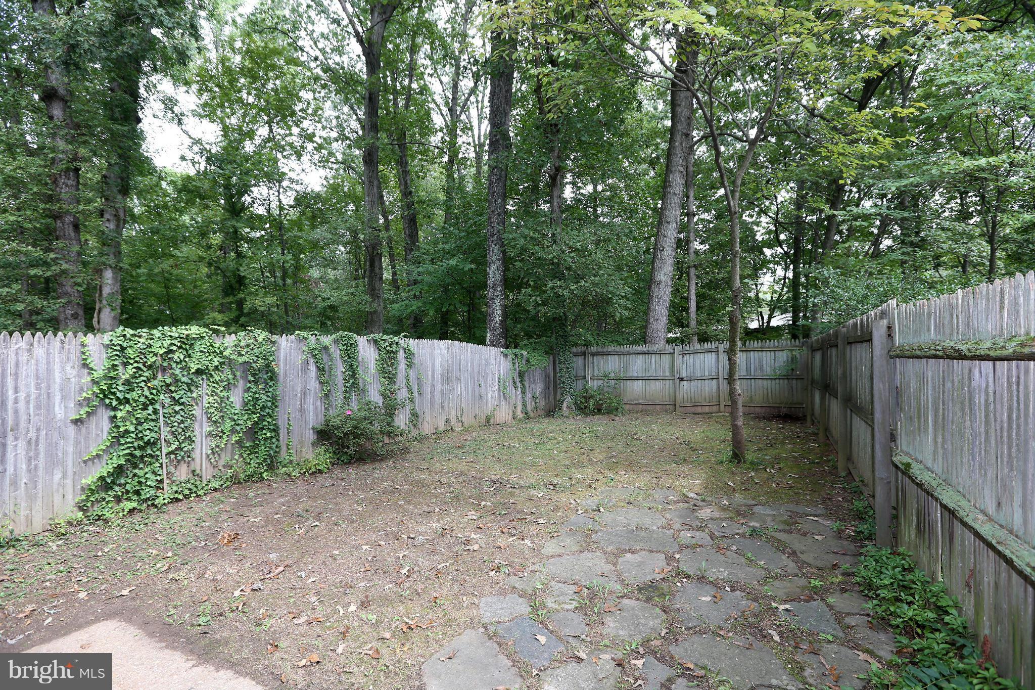 8119 Inverness Ridge Road Potomac, MD 20854 - Photo 27 of 30 Exterior (Rear)
