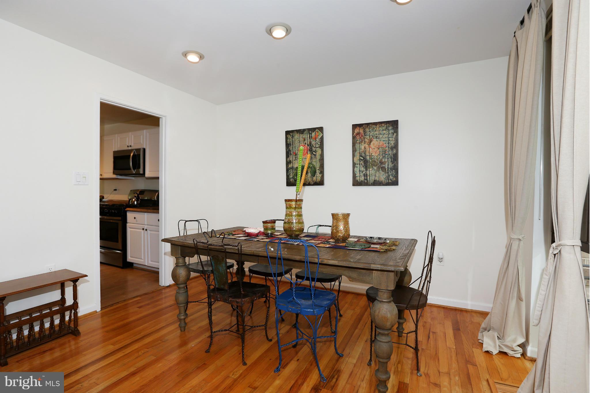 8119 Inverness Ridge Road Potomac, MD 20854 - Photo 7 of 30 Dining Room