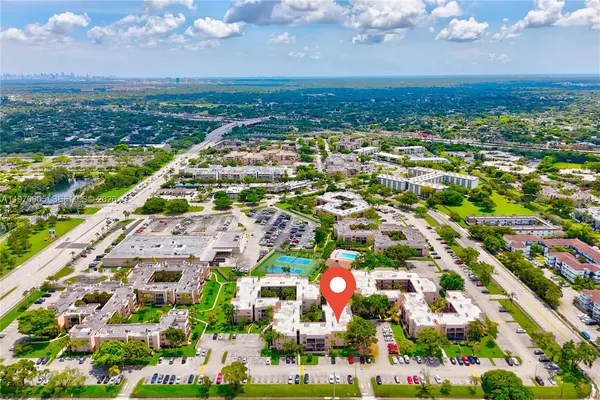 $269,000 | 10525 Southwest 112th Avenue, Unit 117, Miami, FL 33176