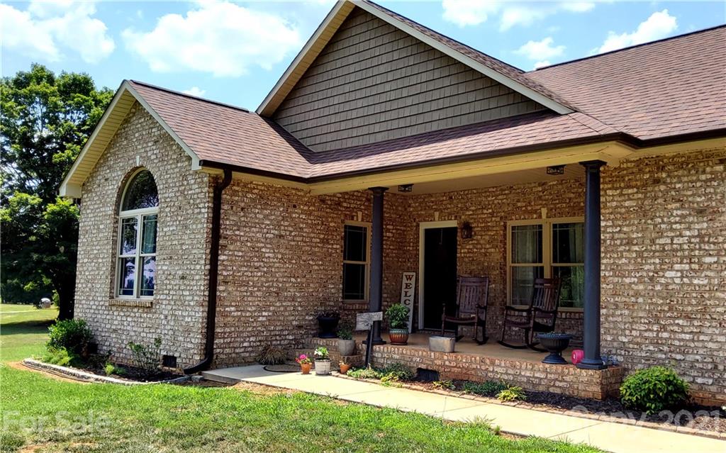272 McGee Road Lincolnton, NC 28092 - Photo 3 of 37 Gallery Image 3