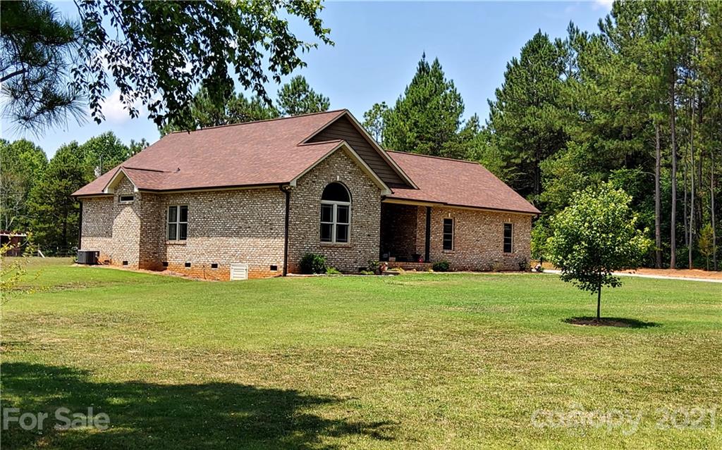 272 McGee Road Lincolnton, NC 28092 - Photo 4 of 37 Gallery Image 4