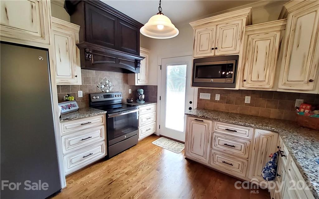 272 McGee Road Lincolnton, NC 28092 - Photo 7 of 37 Gallery Image 7