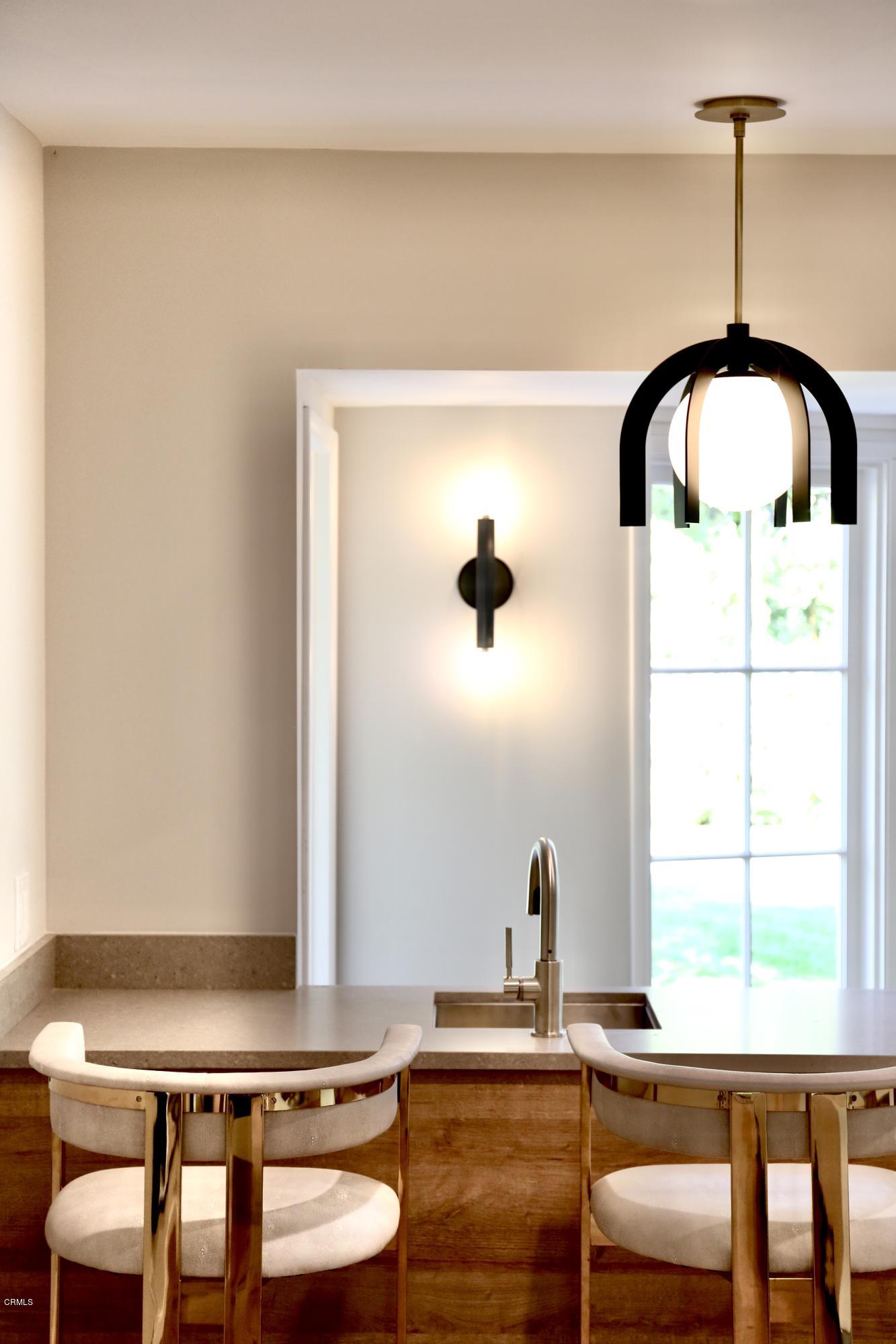 300 Wigmore Drive Pasadena, CA 91105 - Photo 12 of 59 a workspace with furniture and window