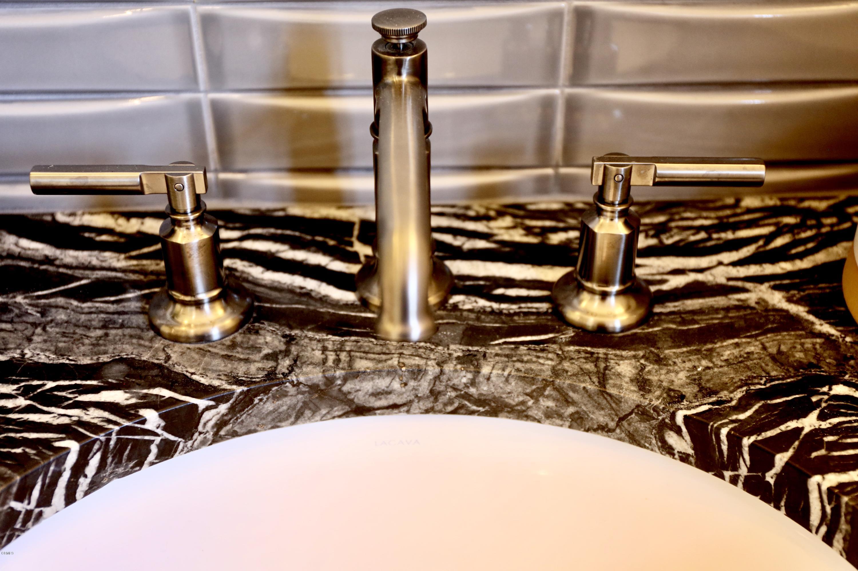 300 Wigmore Drive Pasadena, CA 91105 - Photo 26 of 59 22