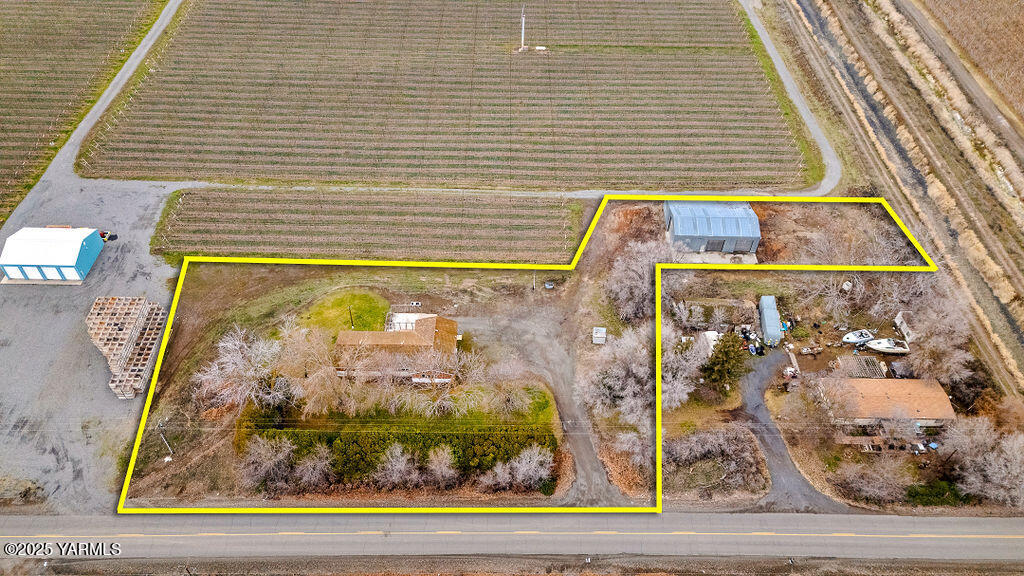 3820 Lateral B Road Wapato, WA 98951 - Photo 5 of 35
