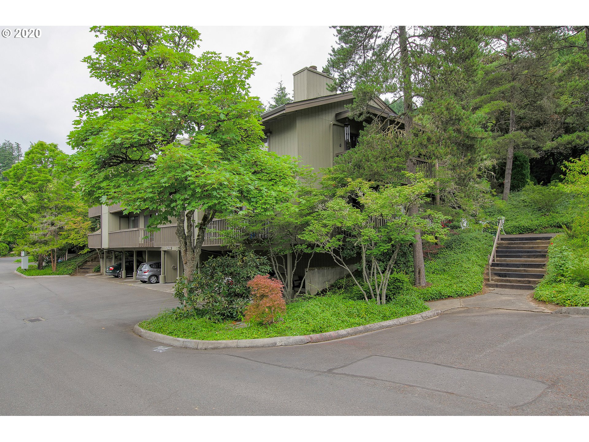 7522 Southwest Barnes Road, Unit F Portland, OR 97225 - Photo 27 of 28 Gallery Image 27