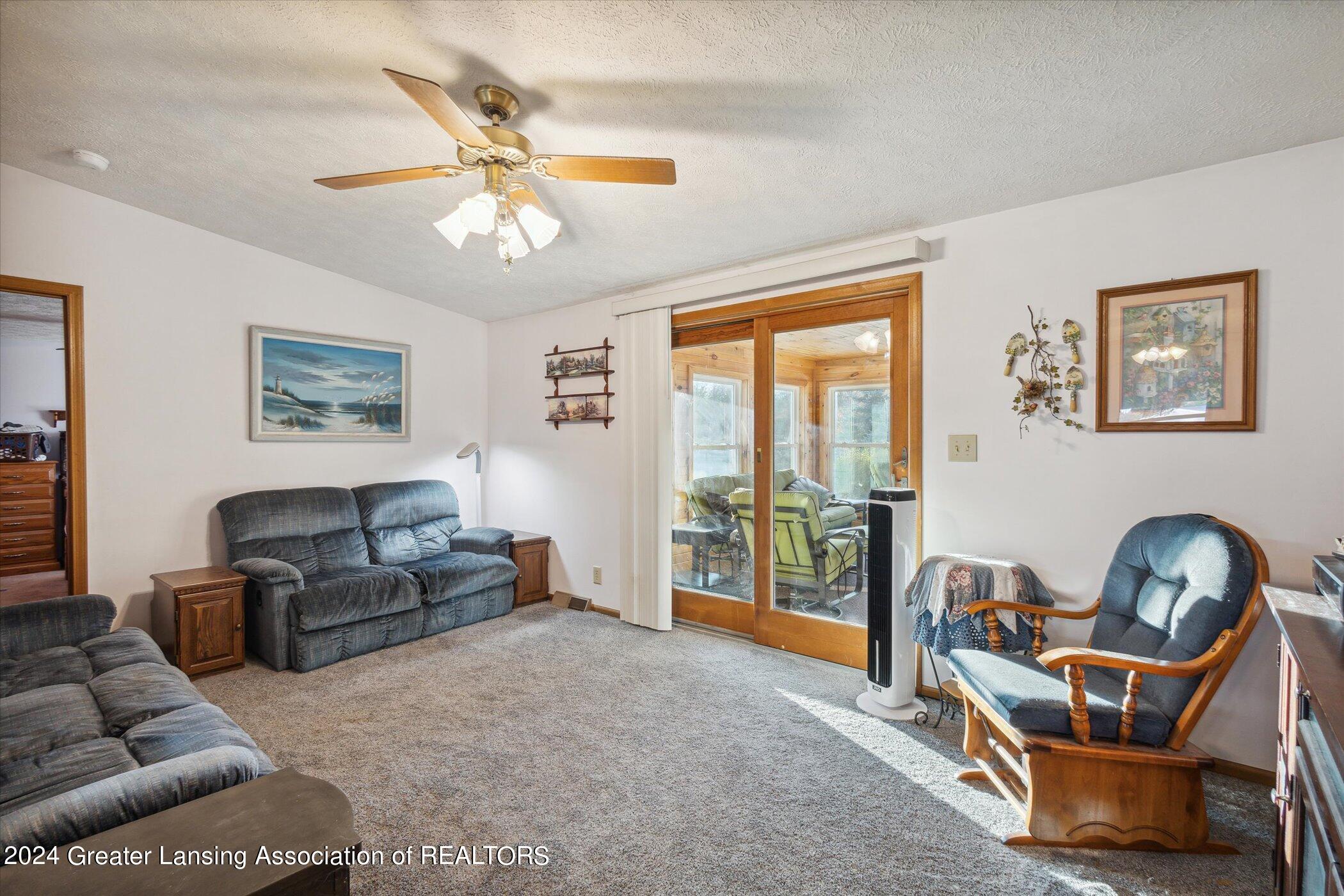 3651 Plains Road Mason, MI 48854 - Photo 8 of 51 living room