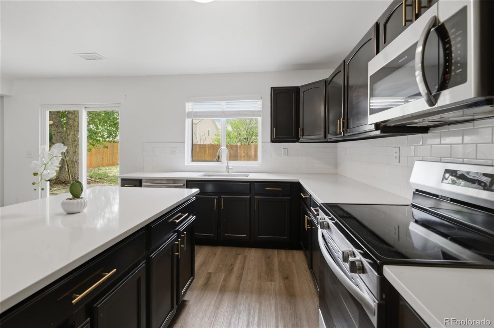 4839 Liverpool Street Denver, CO 80249 - Photo 5 of 25