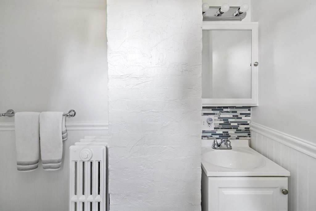 10 Columbia Road Wakefield, MA 01880 - Photo 17 of 24 Gallery Image 17