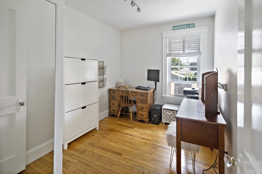 10 Columbia Road Wakefield, MA 01880 - Photo 19 of 24 Gallery Image 19