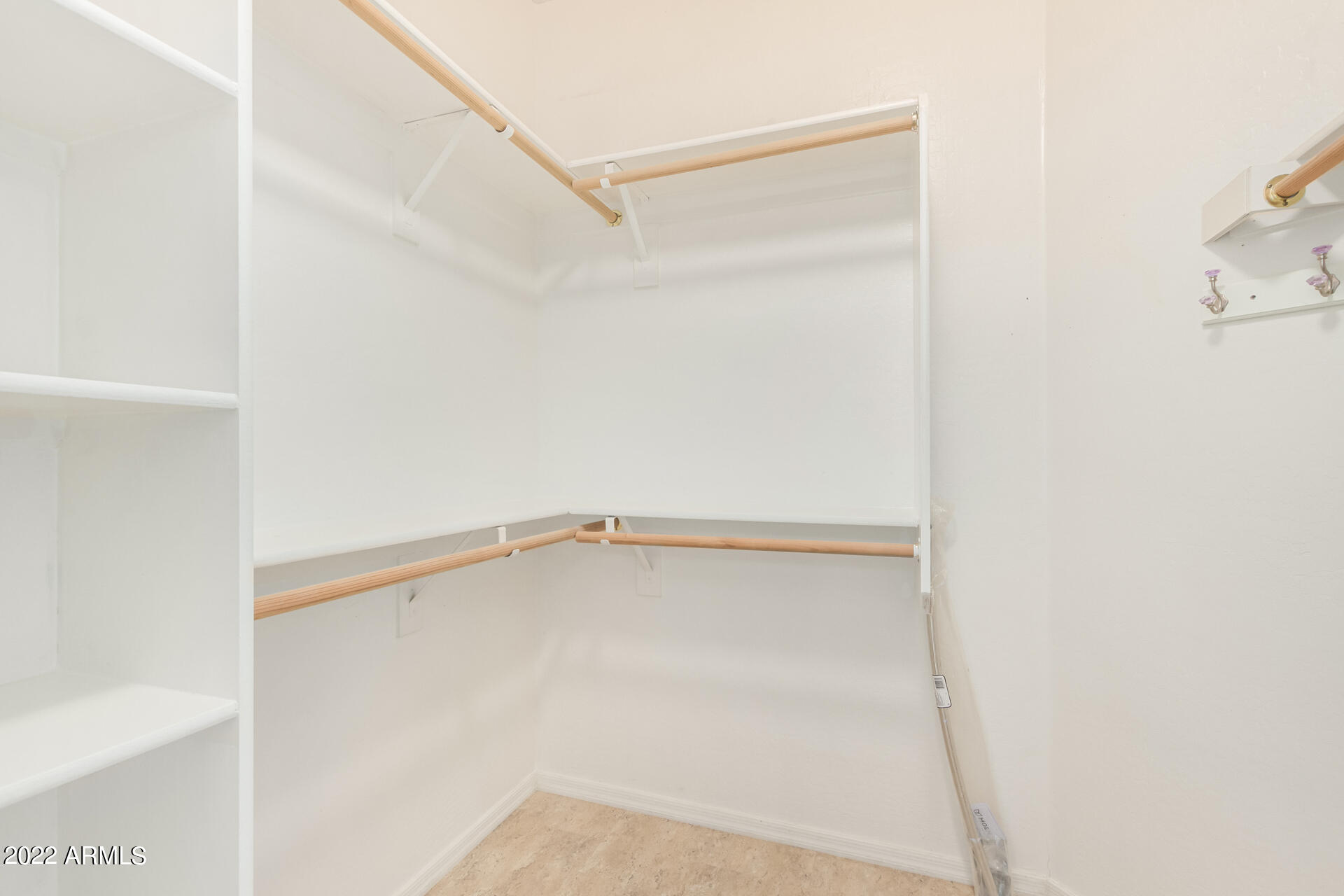 4556 East Del Rio Street Gilbert, AZ 85295 - Photo 15 of 25 Master closet