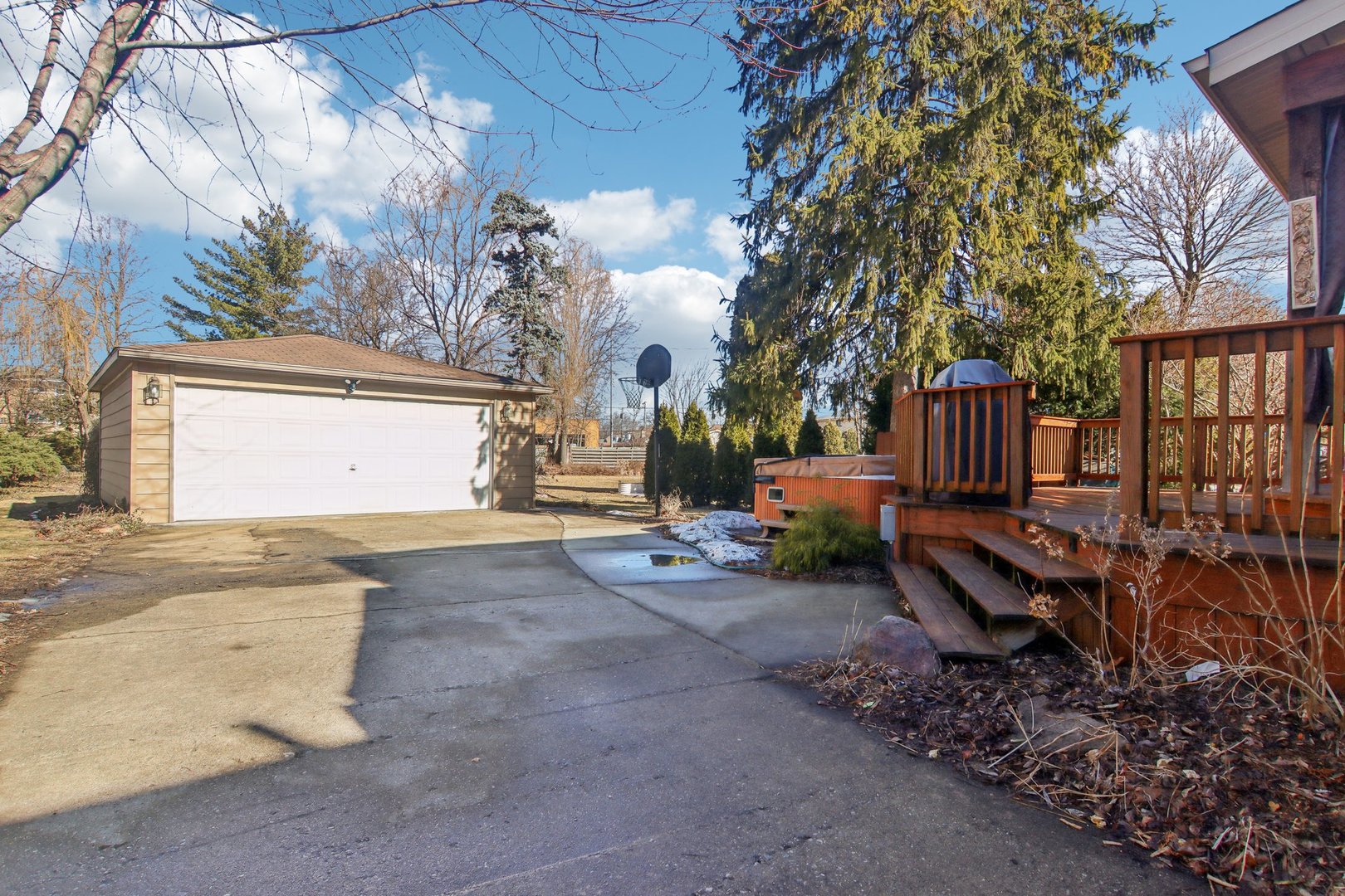 38 Northgate Road Riverside, IL 60546 - Photo 41 of 52 a backyard of a house with barbeque oven table and chairs