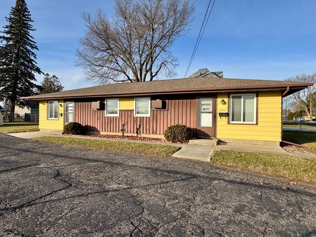 $250,000 | 303 6th Avenue Southwest, Stewartville, MN 55976
