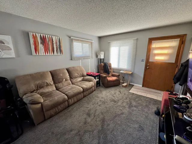 $250,000 | 303 6th Avenue Southwest, Stewartville, MN 55976