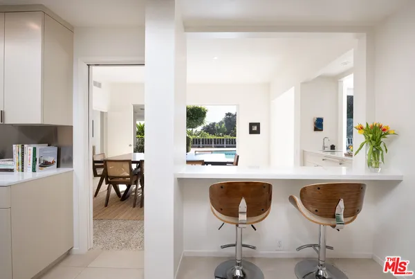 $40,000 | 1121 Loma Vista Drive, Beverly Hills, CA 90210