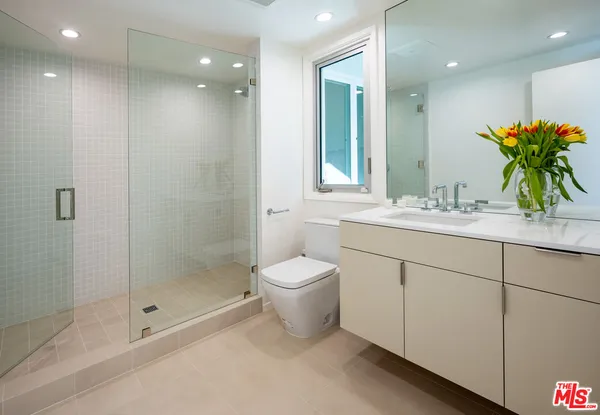 $40,000 | 1121 Loma Vista Drive, Beverly Hills, CA 90210