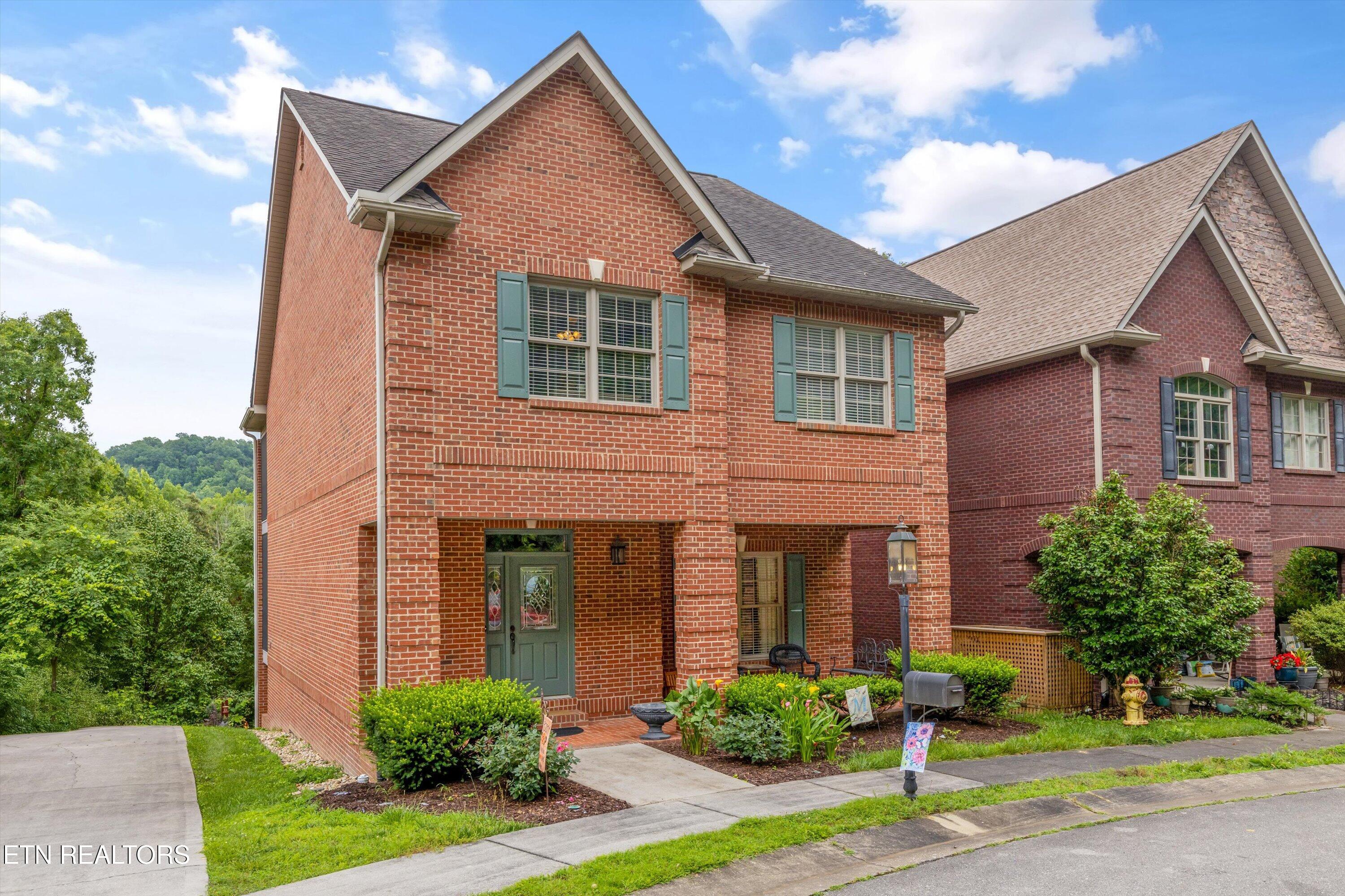 232 Park Meade Place Oak Ridge, TN 37830 - Photo 2 of 29 02-232 Park Meade Pl-28