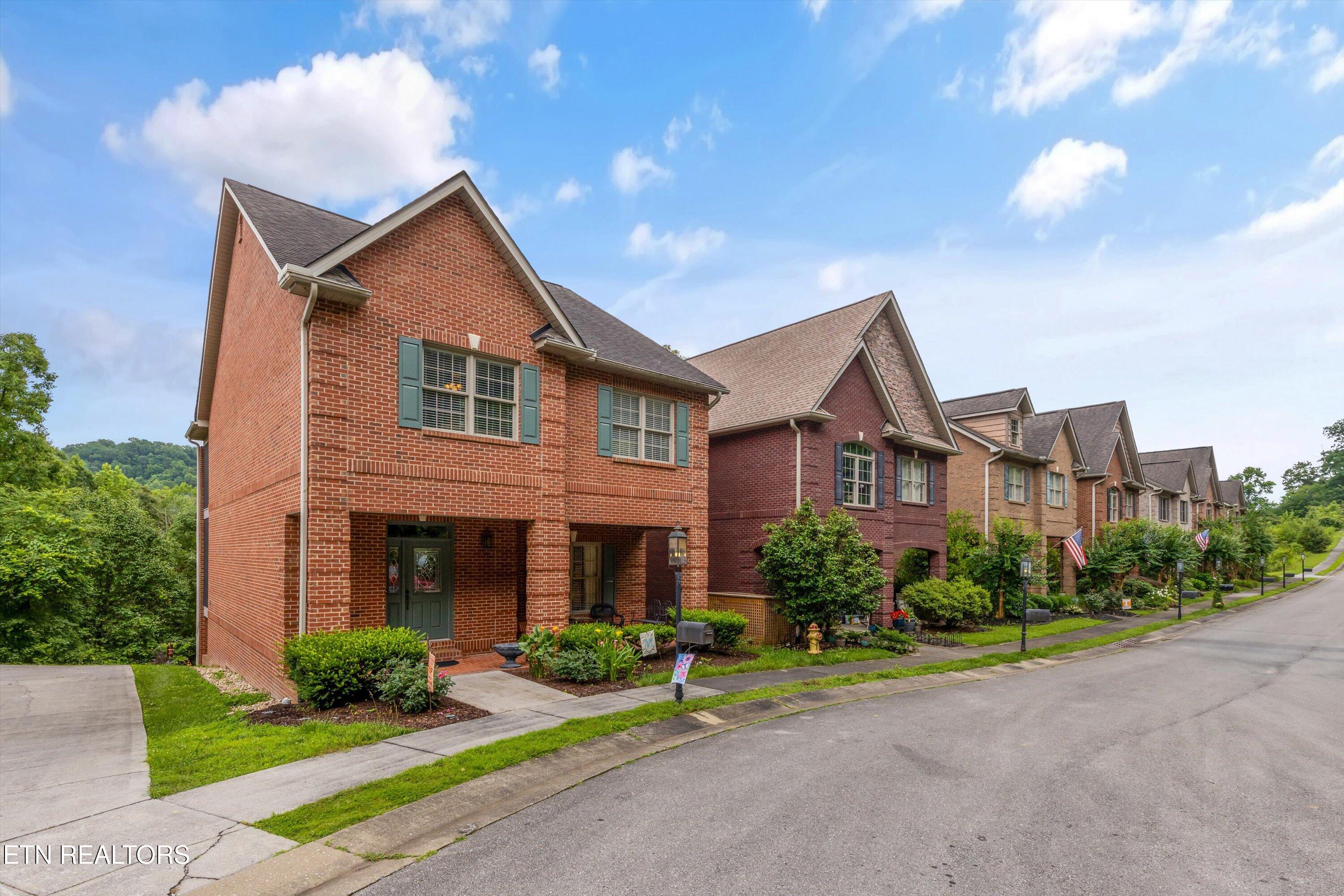 232 Park Meade Place Oak Ridge, TN 37830 - Photo 3 of 29 03-232 Park Meade Pl-27