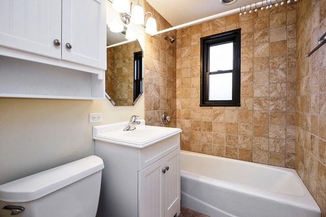 539.5 Ridge Road Wilmette, IL 60091 - Photo 7 of 10