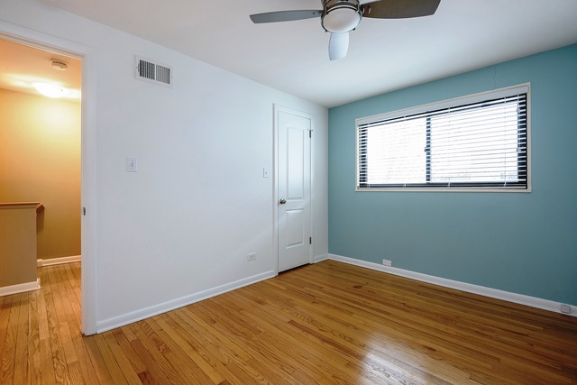 539.5 Ridge Road Wilmette, IL 60091 - Photo 8 of 10