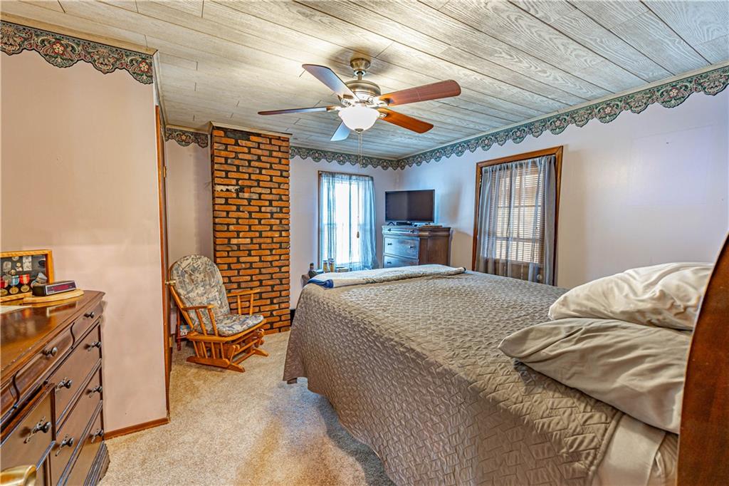 6138 Noblestown Road Oakdale, PA 15071 - Photo 15 of 25