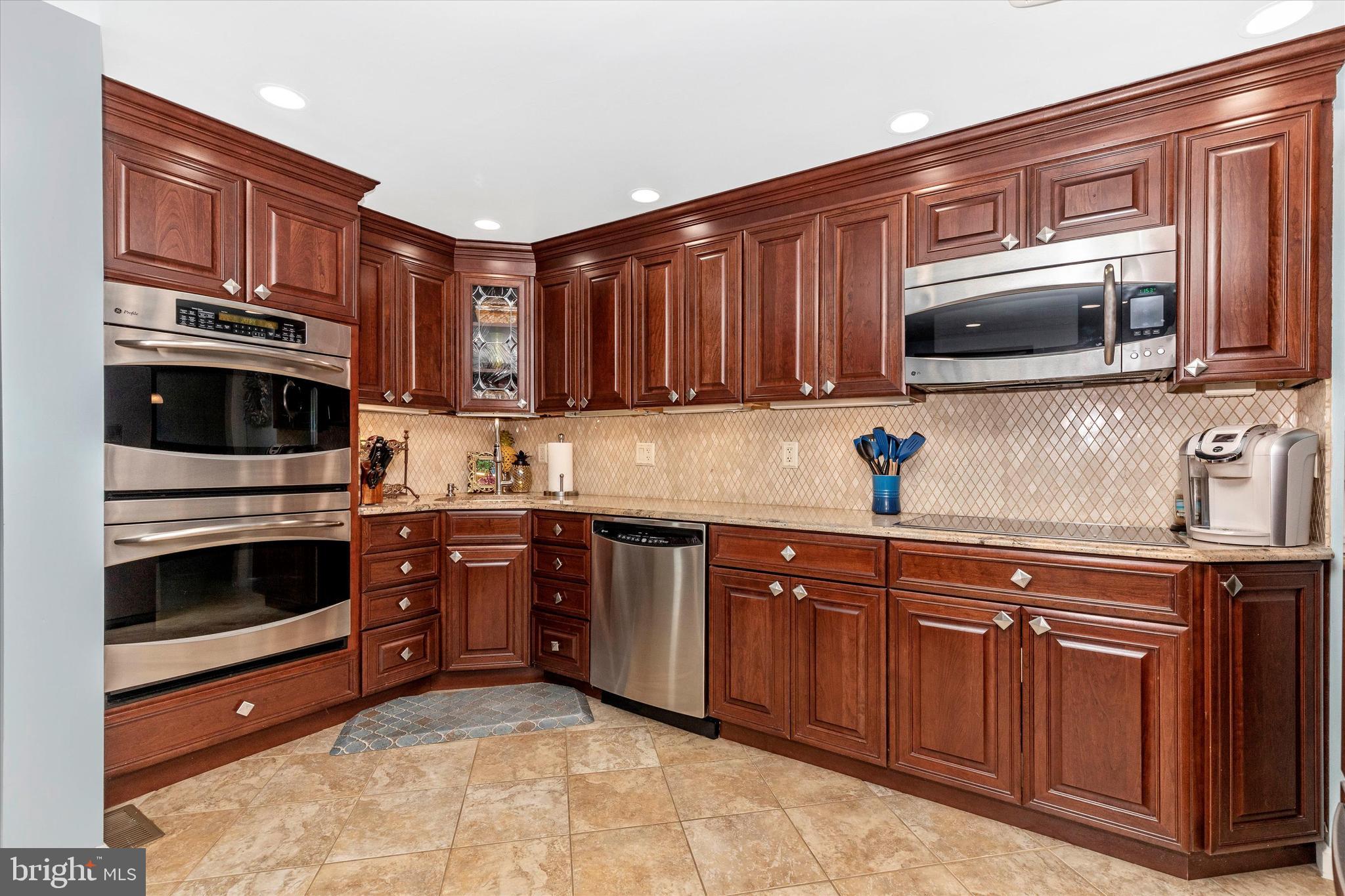 3461 Holyoke Road Philadelphia, PA 19114 - Photo 12 of 44 Double Oven and Gorgeous Cabinetry