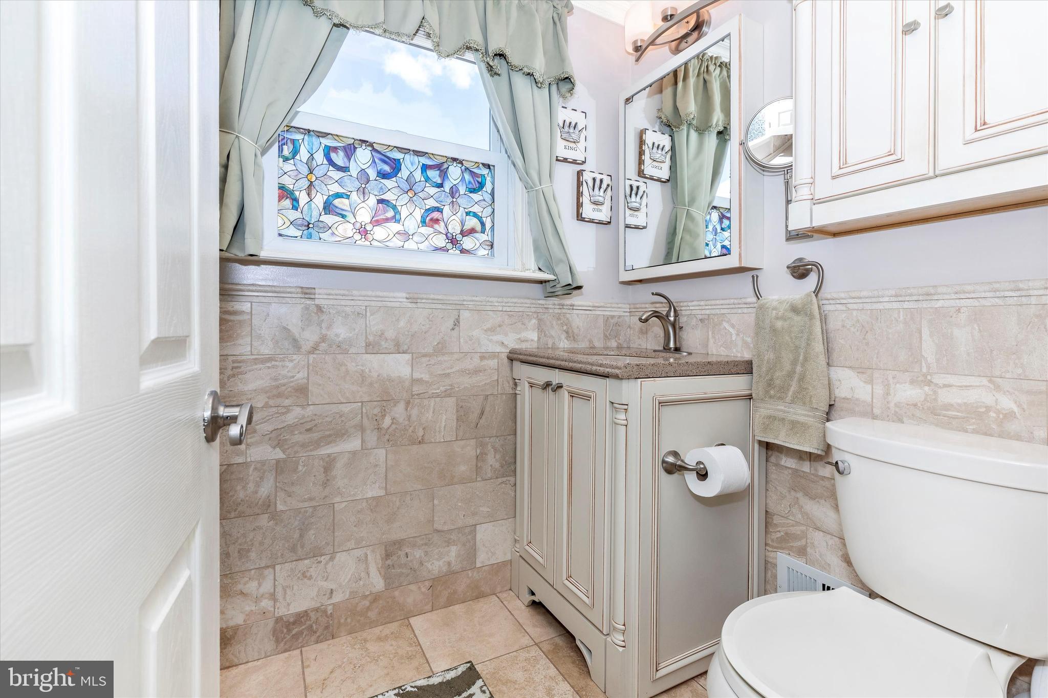 3461 Holyoke Road Philadelphia, PA 19114 - Photo 24 of 44 Renovated Hall Bathromm