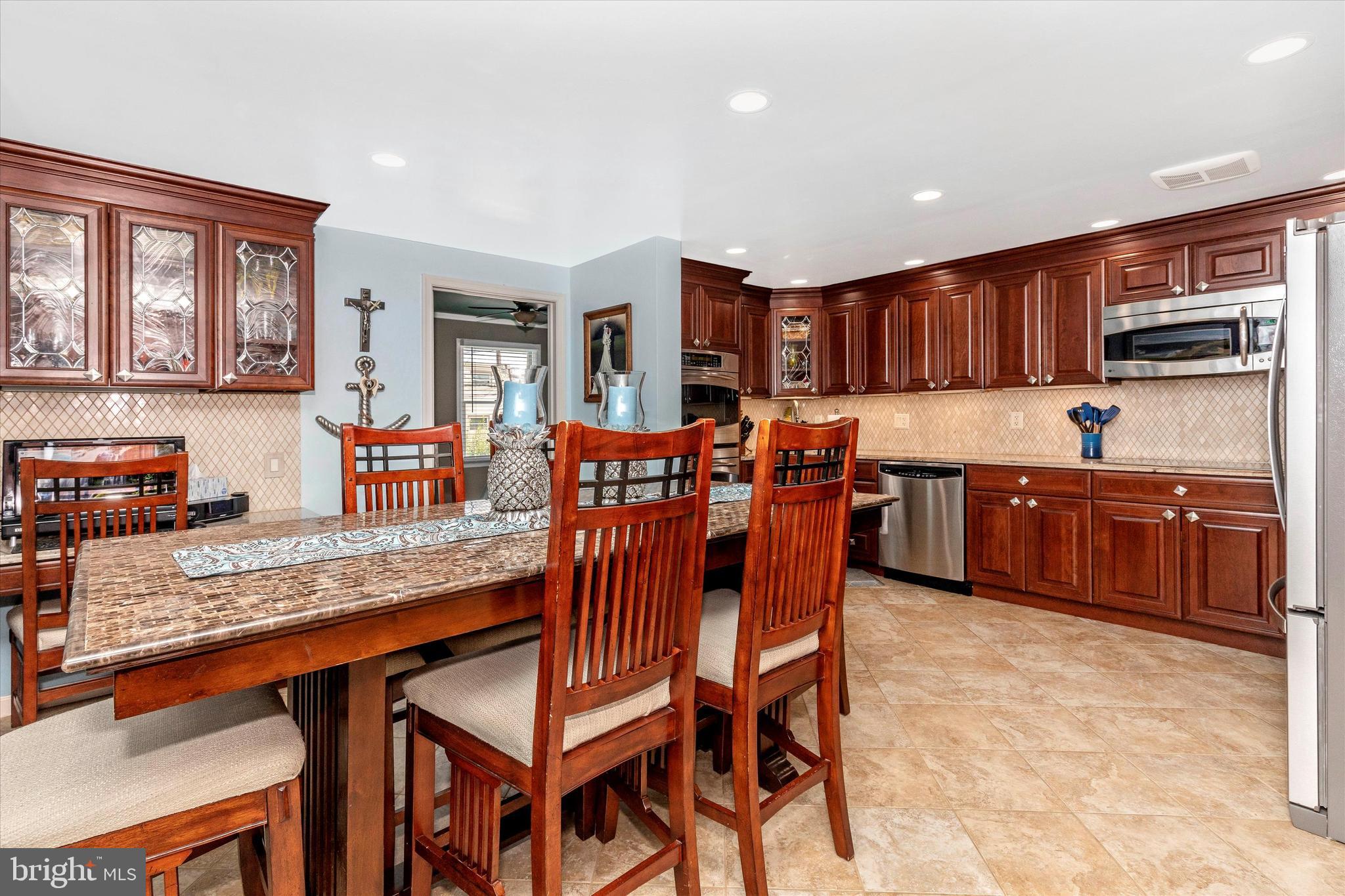 3461 Holyoke Road Philadelphia, PA 19114 - Photo 9 of 44 Eat-In Kitchen