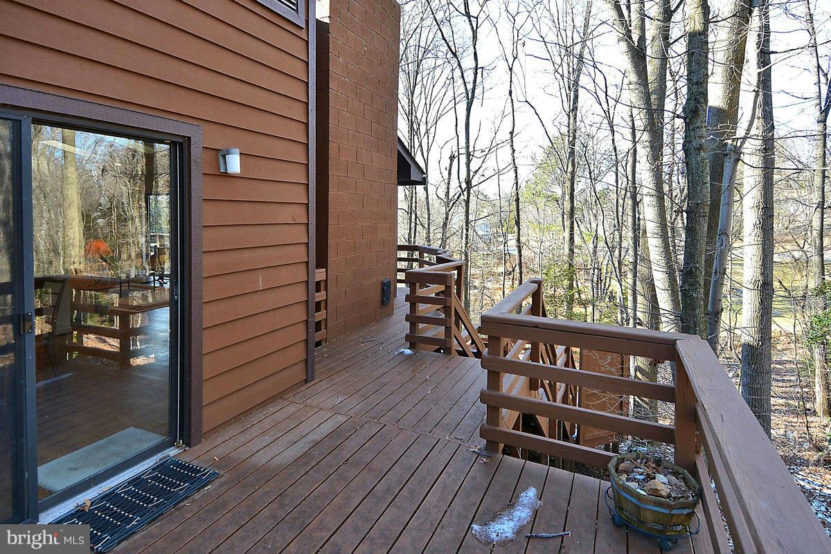 1136 Springvale Road Great Falls, VA 22066 - Photo 12 of 25 Exterior (General)