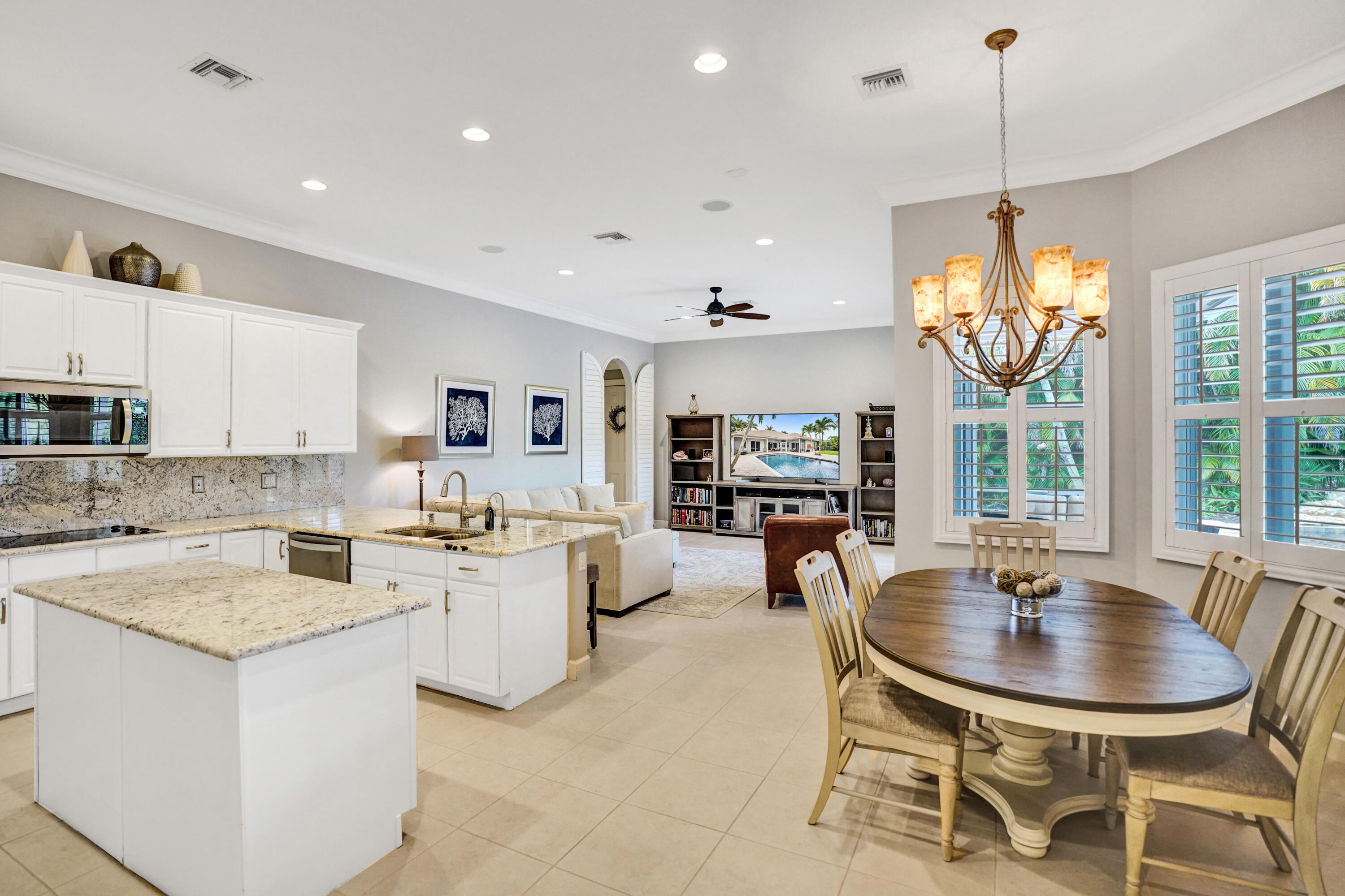 21231 Falls Ridge Way Boca Raton, FL 33428 - Photo 10 of 39 Kitchen