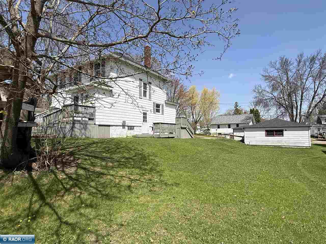 126 5th Street Northwest Chisholm, MN 55719 - Photo 2 of 39