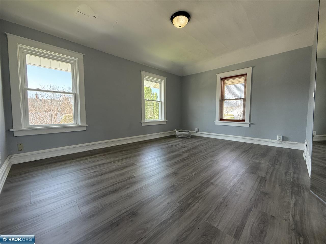 126 5th Street Northwest Chisholm, MN 55719 - Photo 26 of 39
