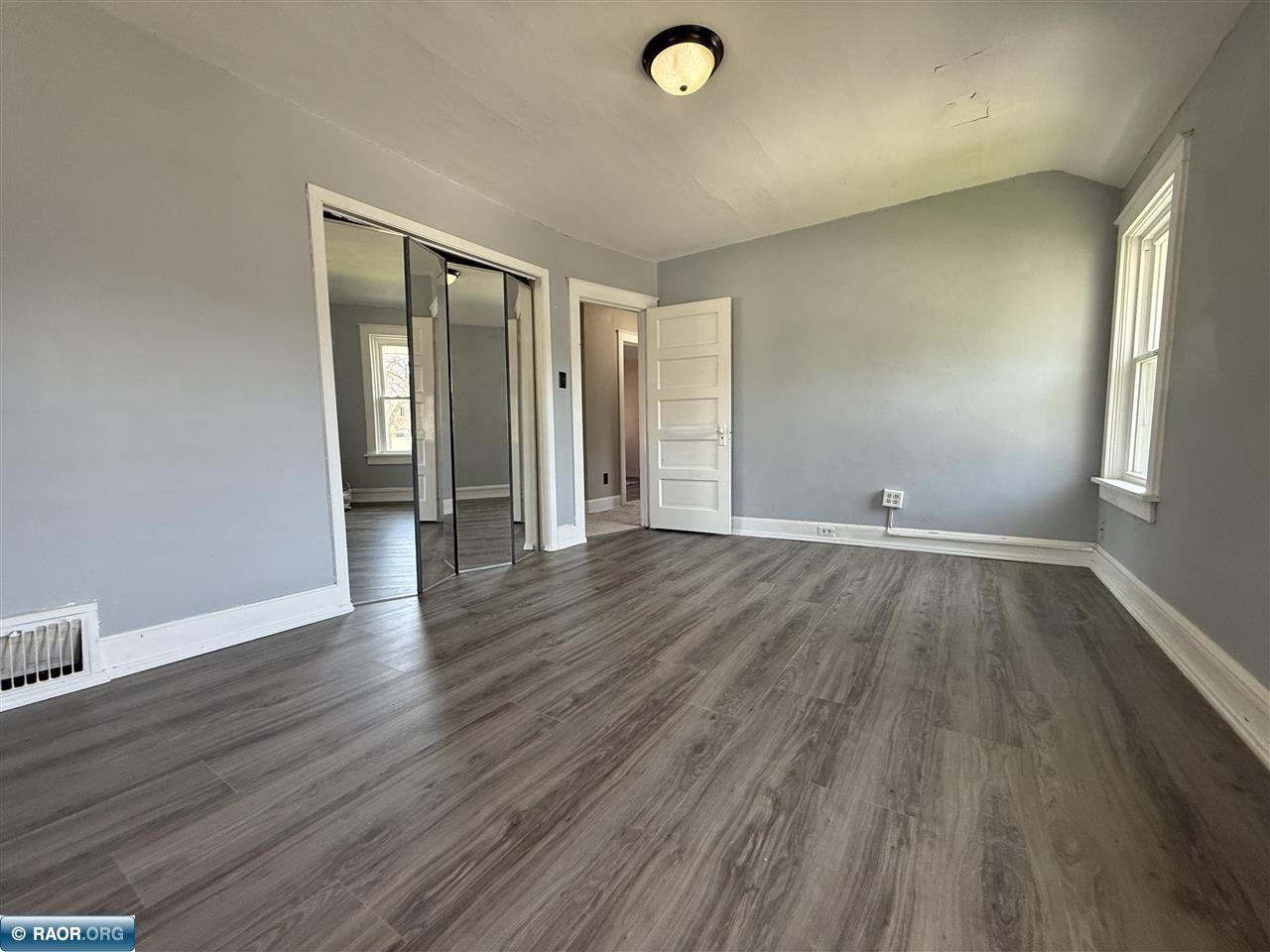 126 5th Street Northwest Chisholm, MN 55719 - Photo 27 of 39