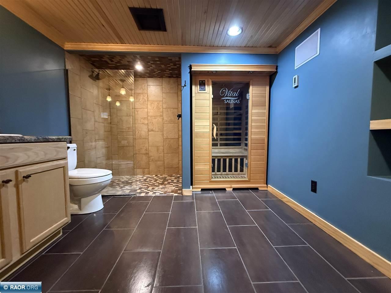 126 5th Street Northwest Chisholm, MN 55719 - Photo 35 of 39