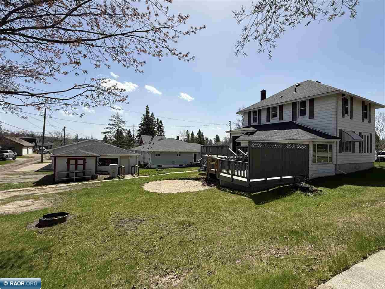 126 5th Street Northwest Chisholm, MN 55719 - Photo 4 of 39